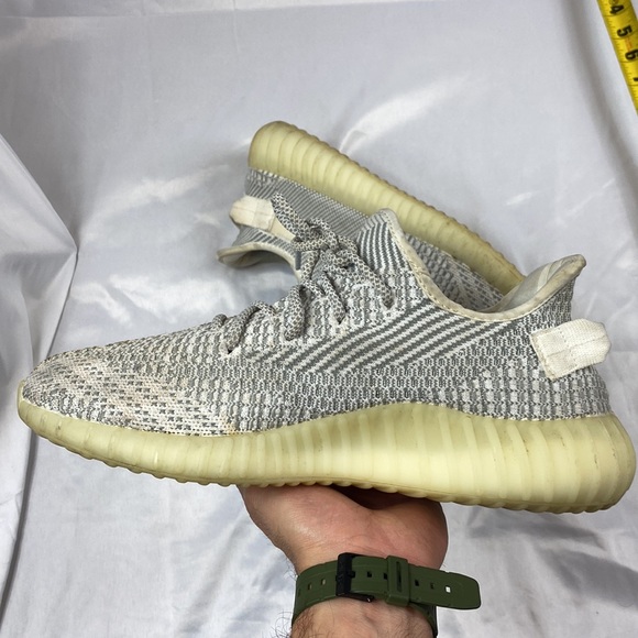 adidas yeezy boost 350 v2 Static NON REFLECTIVE - Picture 7 of 16